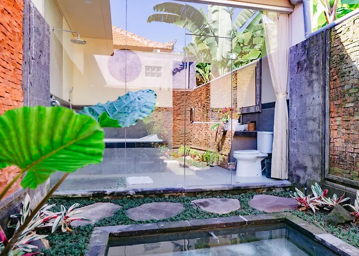 2 Seasons : Moon - Luxury With Private Pool ウブド