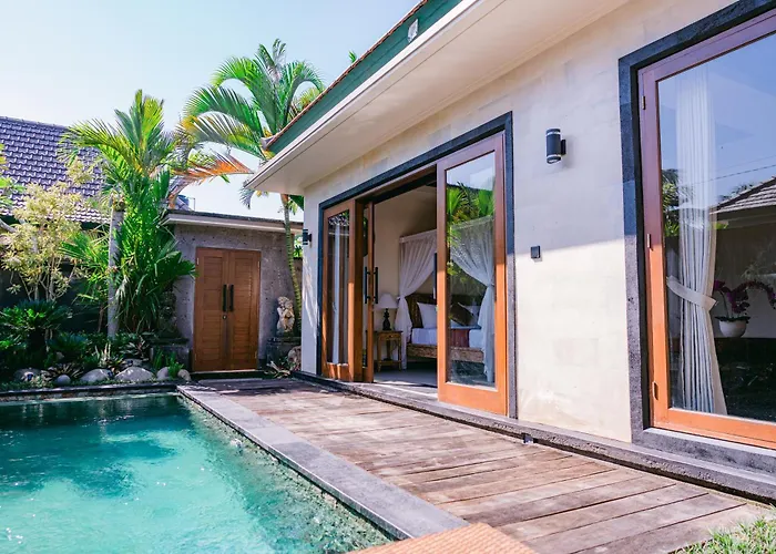 2 Seasons : Moon - Luxury With Private Pool ウブド