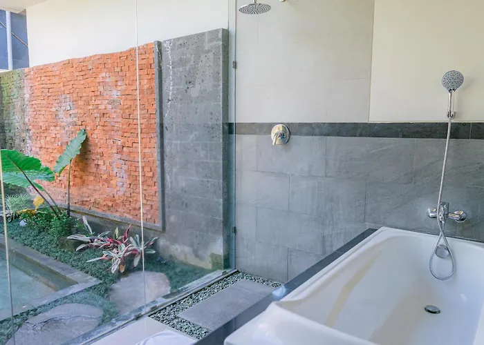 2 Seasons : Moon - Luxury With Private Pool *