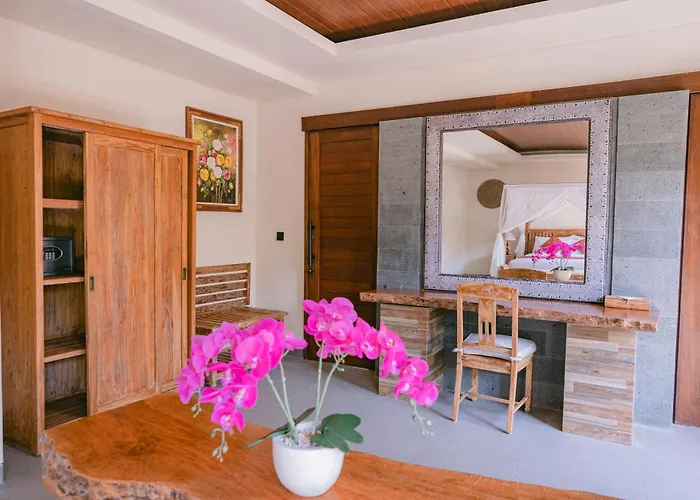2 Seasons : Moon - Luxury With Private Pool ウブド